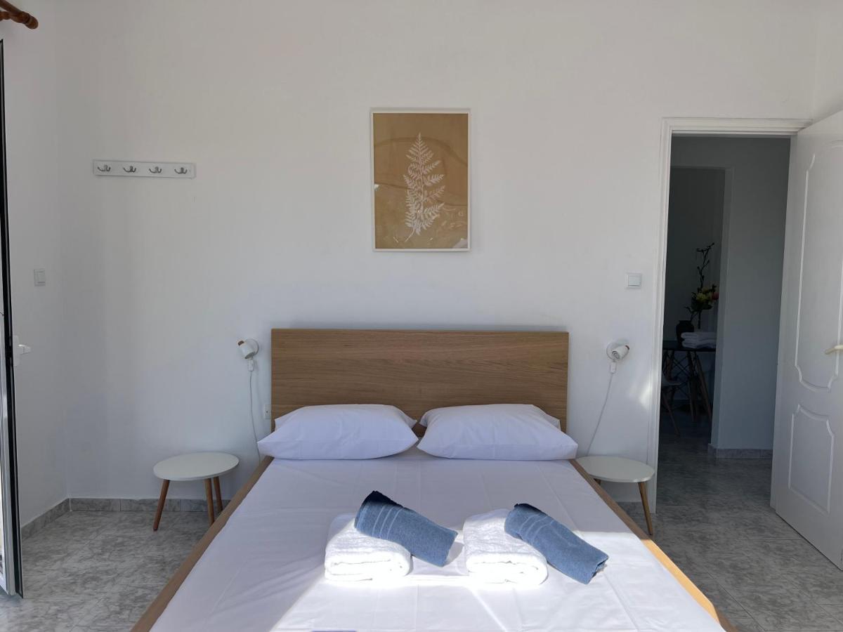 Pebble Apartments Marathiás Esterno foto