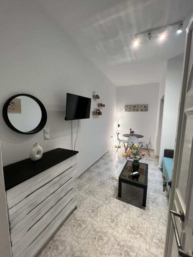 Pebble Apartments Marathiás Esterno foto